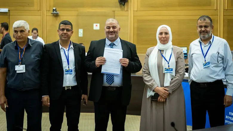 המנהיג הרוחני של רע”מ ציטט פסוק על קללת אללה את היהודים