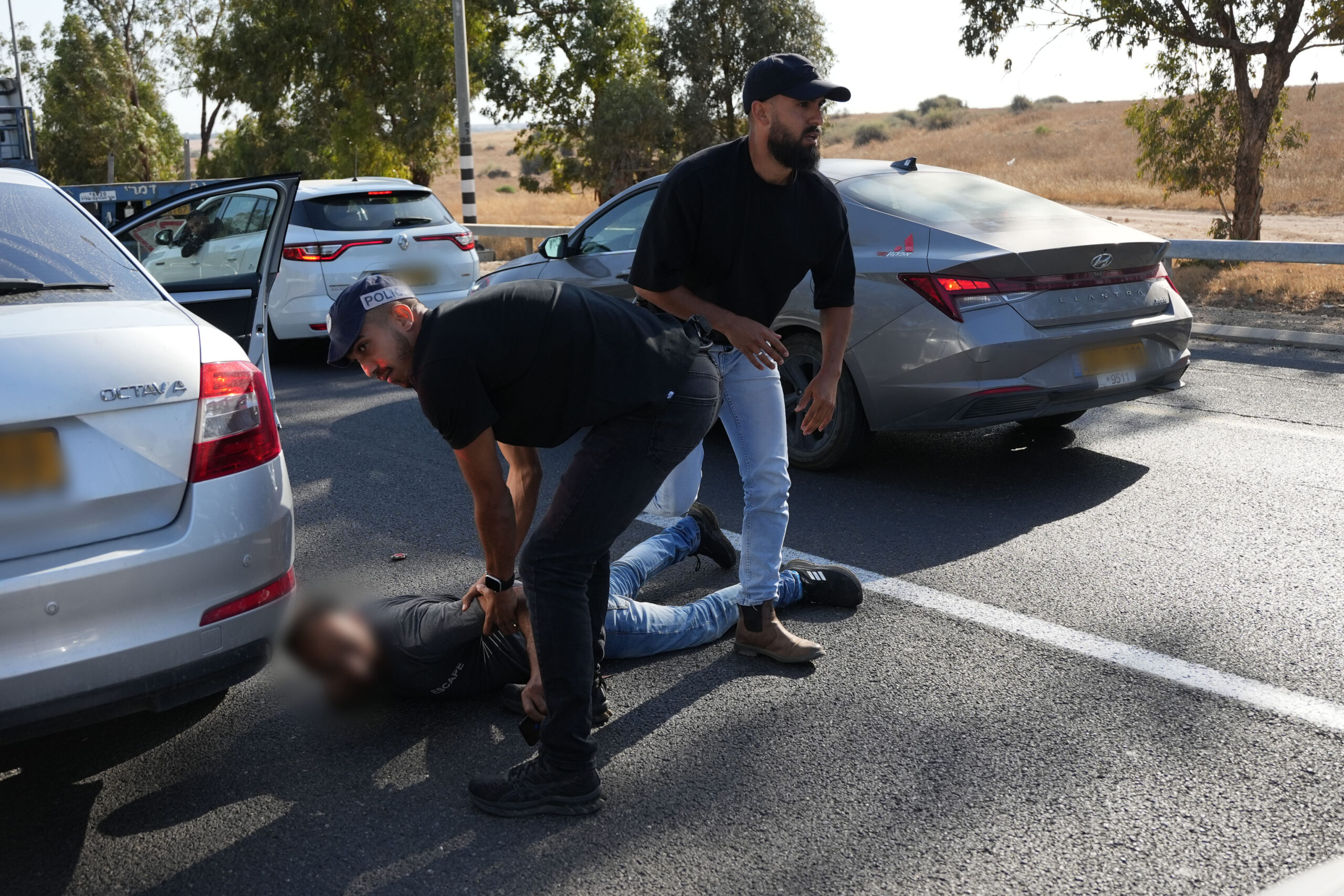 מחליא: עורך דין מהמרכז המציא אישורים לפלסטינים כדי שיוכלו להיכנס לישראל