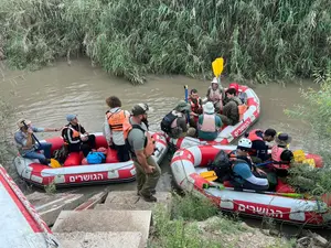 מהירדן לים המלח בסירה: מסע חד-פעמי ב”אמזונס” של ישראל