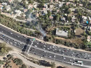 רכב עלה באש בכביש 1, מאמצים למניעת התפשטות השריפה ליישוב הסמוך