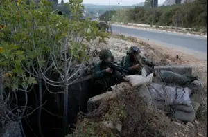 מטח כבד של רקטות לעבר הגליל המערבי; צה”ל תקף בדרום לבנון