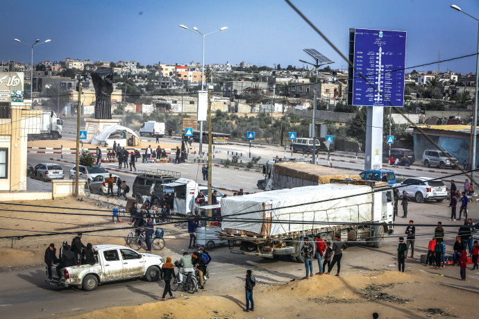 לא חטופים ולא פילדלפי: הפרשנית הסעודית חושפת מחלוקת קריטית במו”מ