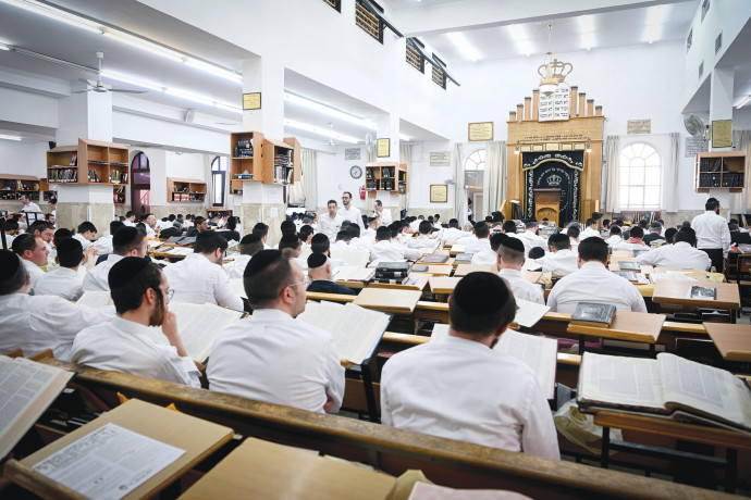 לקראת משבר אמיתי מול החרדים: ההחלטה הדרמטית של משרד האוצר