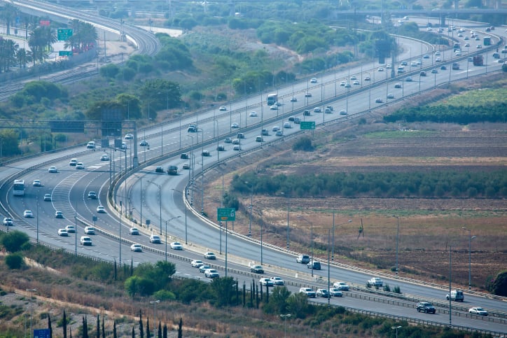 נסראללה כבר ניצח? המציאות מדברת: כבישים ריקים, קניונים שוממים ו’סופרים’ מפוצצים