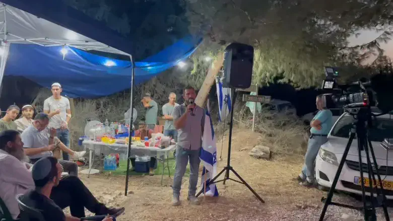 קצינים במיל’ דורשים מגלנט להתפטר