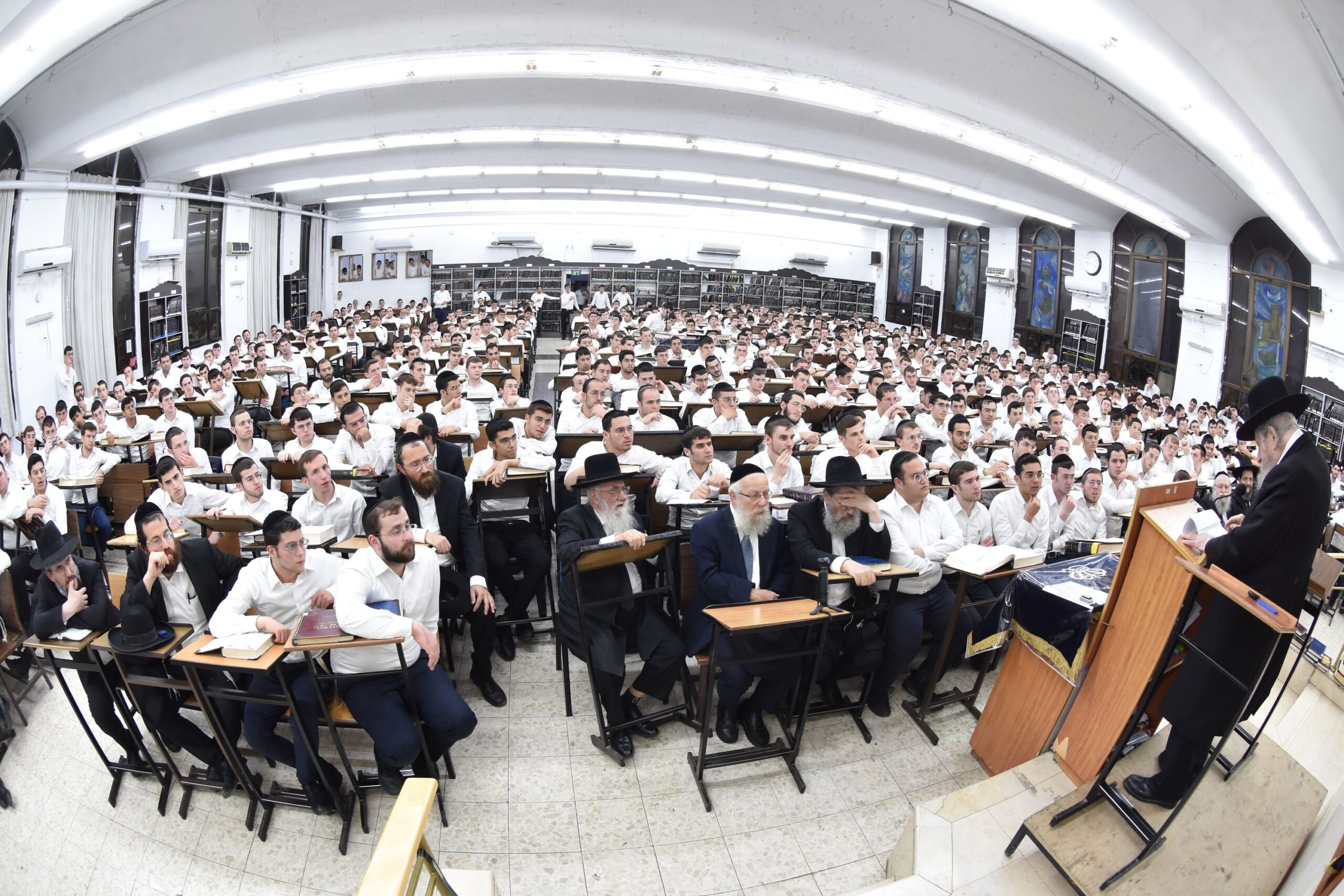 גרודנא | ראש הישיבה מסר שיחה מיוחדת ביום היארצייט של מייסד הישיבה 