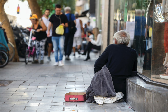 תנועת אומ”ץ מתריעה: קשישים חסרי בית במצוקה קשה