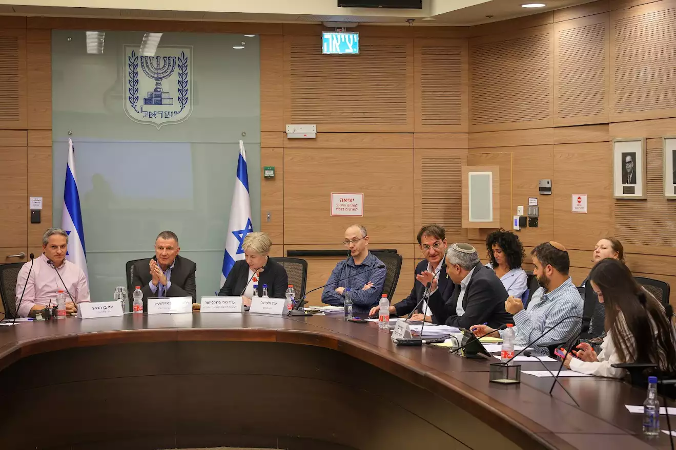 השב”כ: “סוכנות הפליטים של האו”ם מהווה סכנה ביטחונית לישראל, חייבים לסגור אותה”   