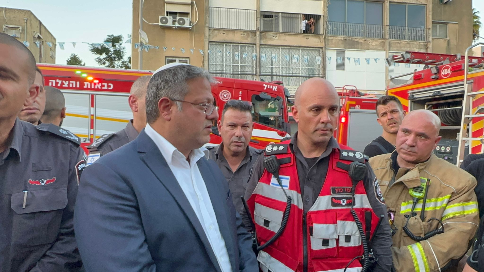 ארבעה הרוגים ותינוק פצוע אנוש בפיצוץ הרכב ברמלה | בן גביר: “יודעים בדיוק מי האנשים”