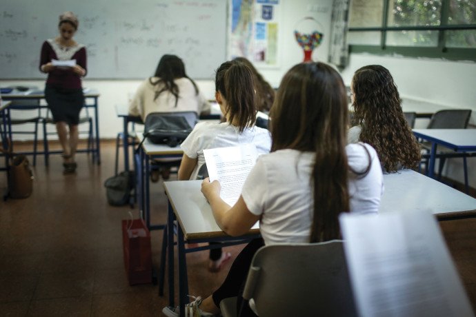 הלימודים יושבתו בחטיבות ובתיכונים; קיש תקף: “הרצון של סמוטריץ’ ורן ארז”