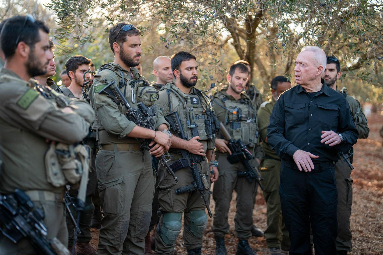 גלנט בתרגיל לחימה קרקעית: “לחיזבאללה יש מורל נמוך, רוח הקרב היא הדבר המרכזי”