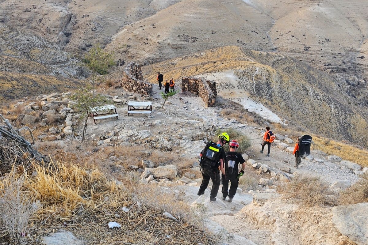 חמש נשים התעלפו במהלך טיול בנחל פרת; כוחות בדרכם