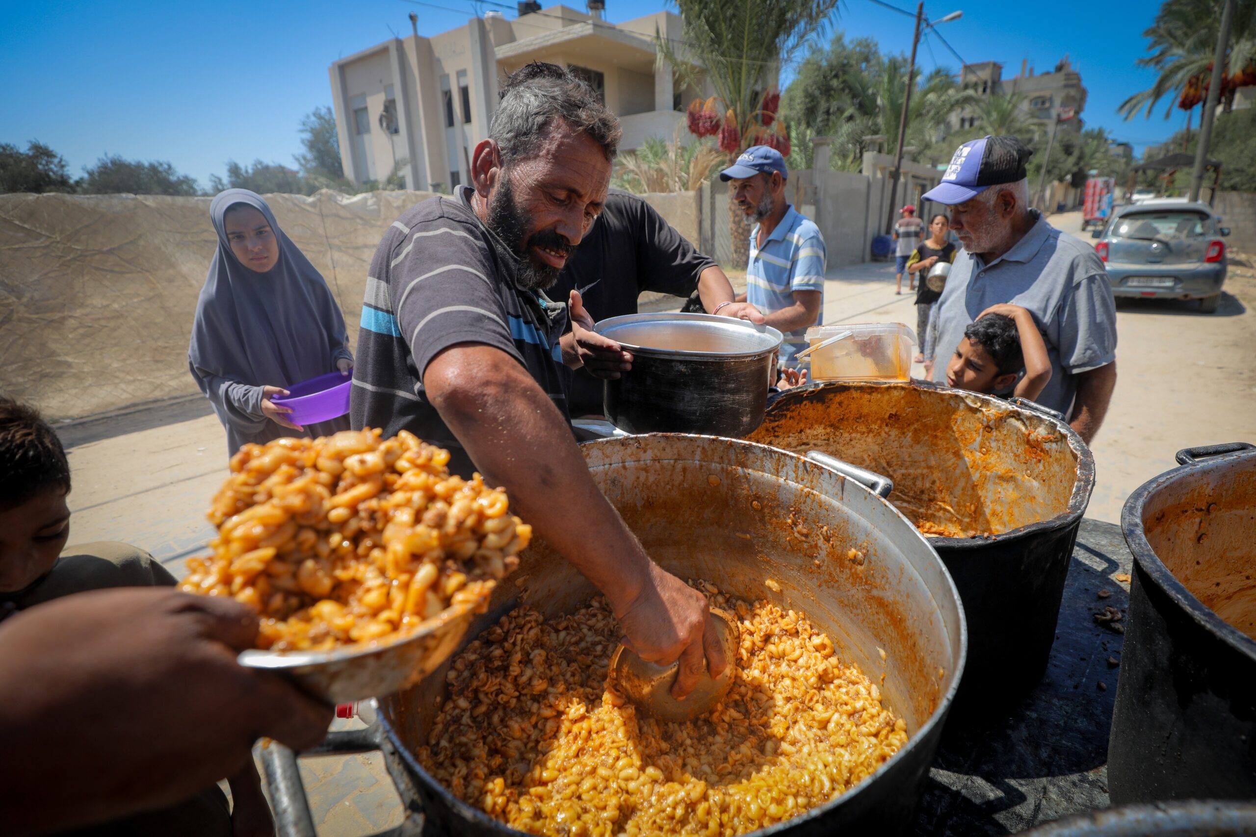 לא, זה לא טשולנט: הארוחה החמה שקיבלו תושבי עזה