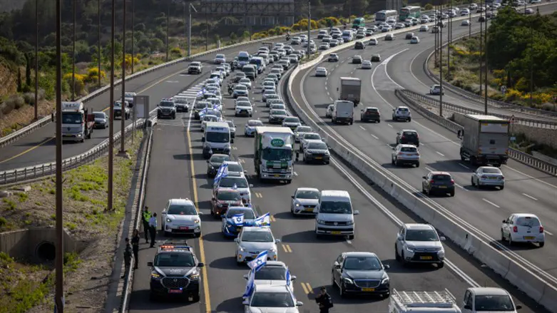 המצלמות הטקטיות חוזרות כבישים