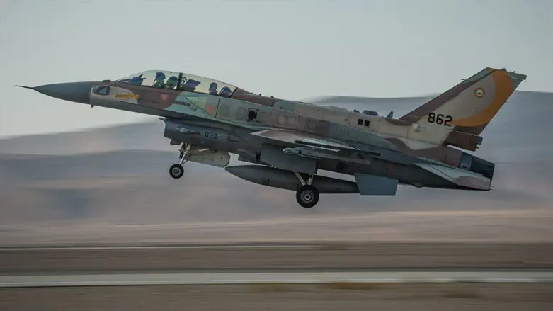 נמנע אסון: F-16 המריא לתקיפה וכמעט התנגש במטוס קרב אחר