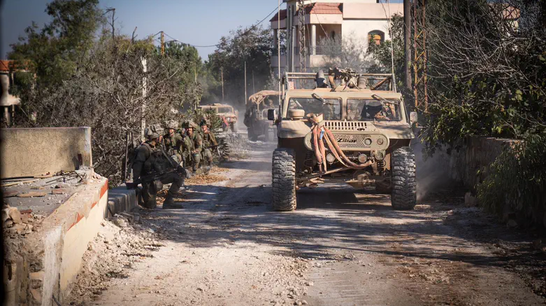 צה”ל השמיד אתרי שיגור ופירים בדרום לבנון