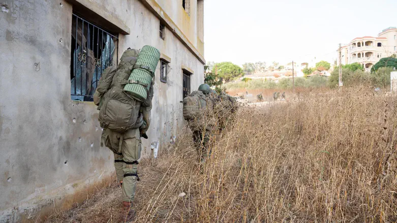 טילי קורנט, קלאצ’ניקובים וספר קוראן ל”יום פקודה”: זה מה שמצאו כוחות צה”ל בכפר בדרום לבנון