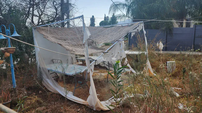 הסוכות ששרדו את התופת – סיור בקריית שמונה