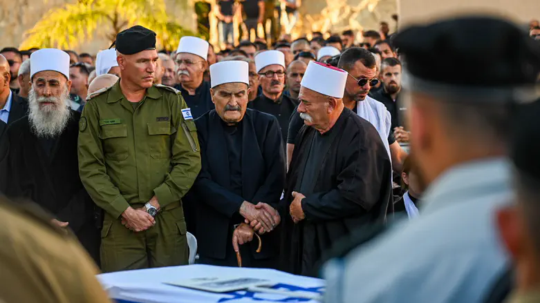 אל”מ דקסה מובא למנוחות. גלנט: “מצדיע לך”