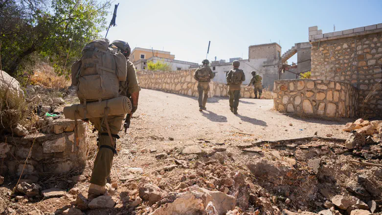 צה”ל מפנה עיר גדולה בעומק לבנון