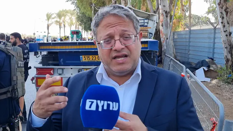 השר בן גביר בזירת הפיגוע לערוץ 7: מצפה מראש הממשלה לתמוך בגירוש משפחות מחבלים