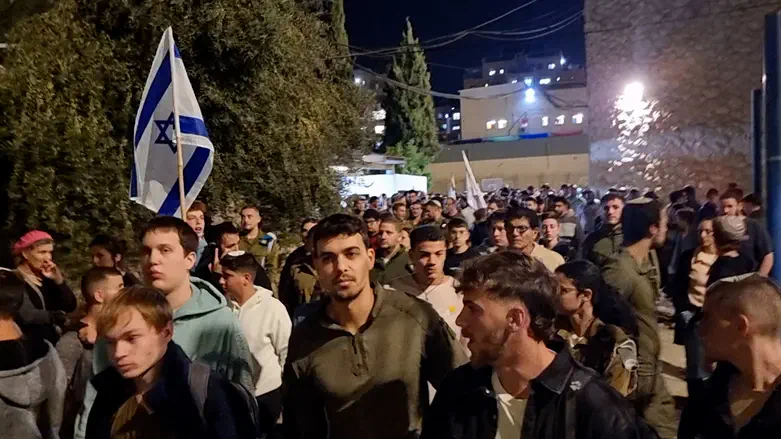 צוות הימלפרב נפרד מהרב אבי גולדברג: אבידה גדולה, אהב את העם והארץ הזו