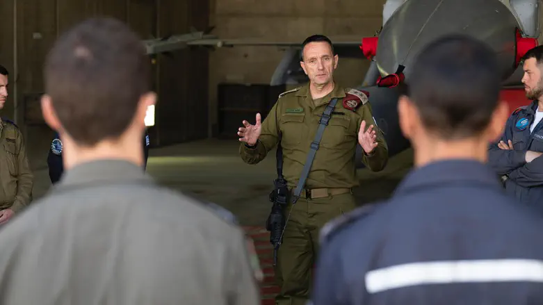 הרמטכ”ל מאיים על איראן: “נפגע במקומות שהשארנו בצד”