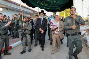 “מתחילים בשיקום”: עצרת זיכרון ביד מרדכי בסימן שנה ל-7 באוקטובר