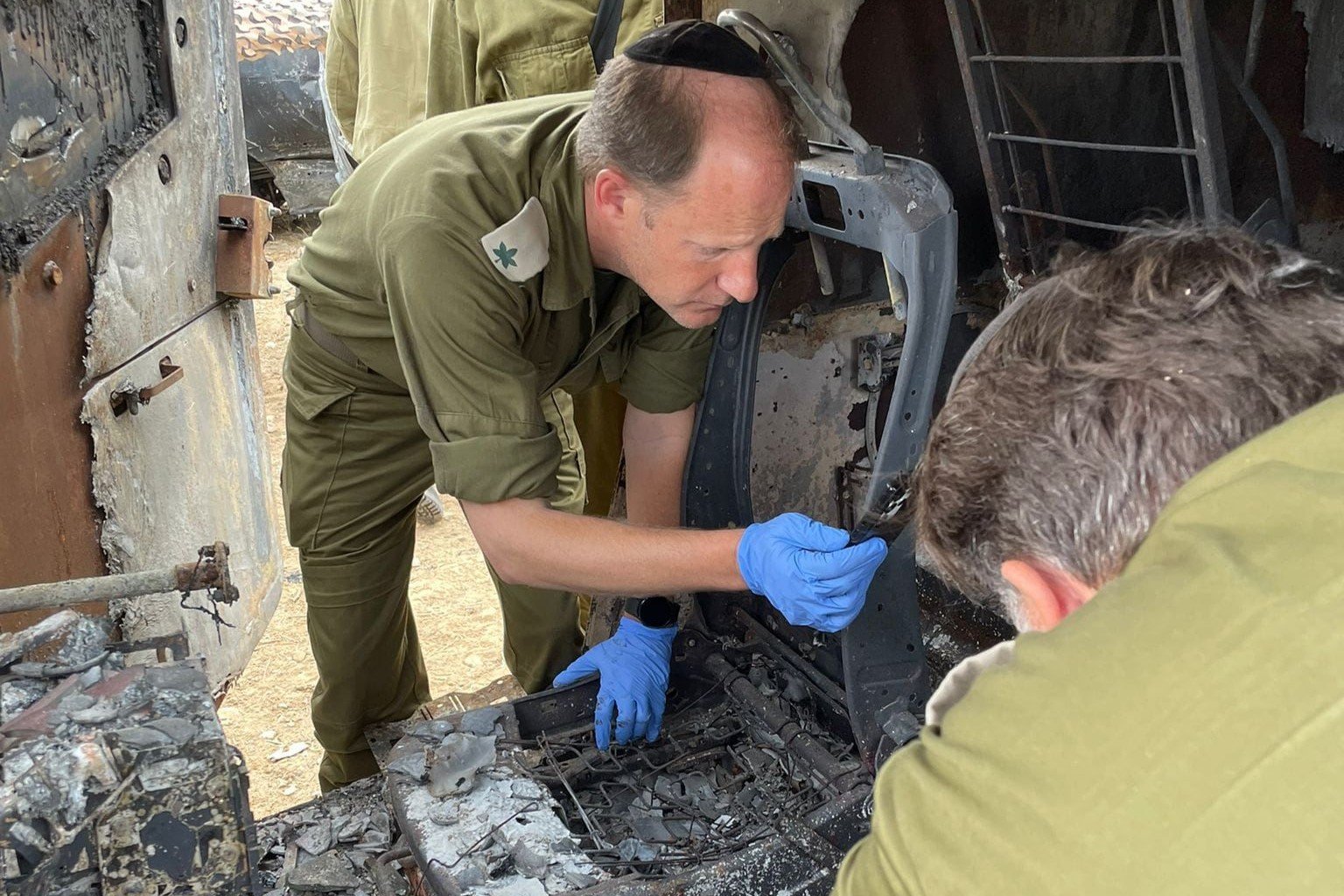 אבא, אני גאה בך // אלי גוטהלף 