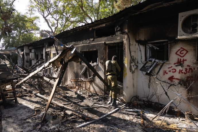 שנה אחרי ובניר עוז עדיין מתקשים להחליט: “הלב שאומר לחזור והראש שאומר אני לא יכול”