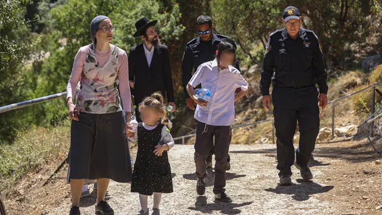 שמחה מהולה בעצב: אח נולד למוישי קליינרמן