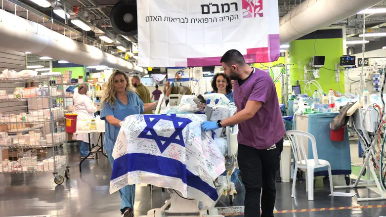 האחיות הופתעו: בקשת החייל שנפצע קשה והתעורר אחרי חודש