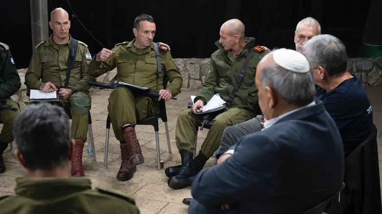 הרמטכ”ל לראשי רשויות בצפון: בכל הסדר מדיני צה”ל יצטרך לאכוף הפרות באש