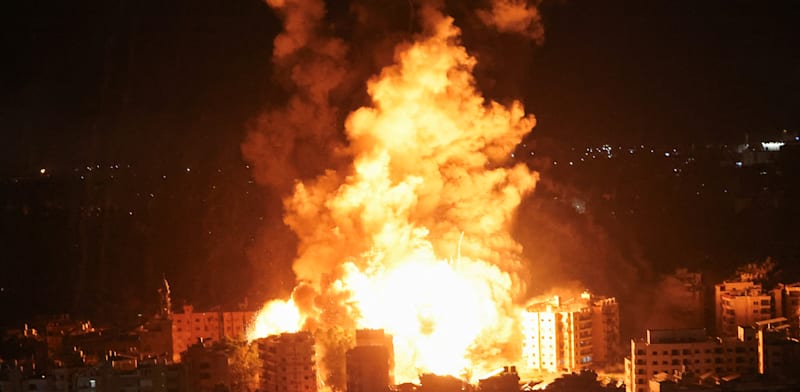 דיווחים בלבנון: תקיפות עוצמתיות בבירה ביירות