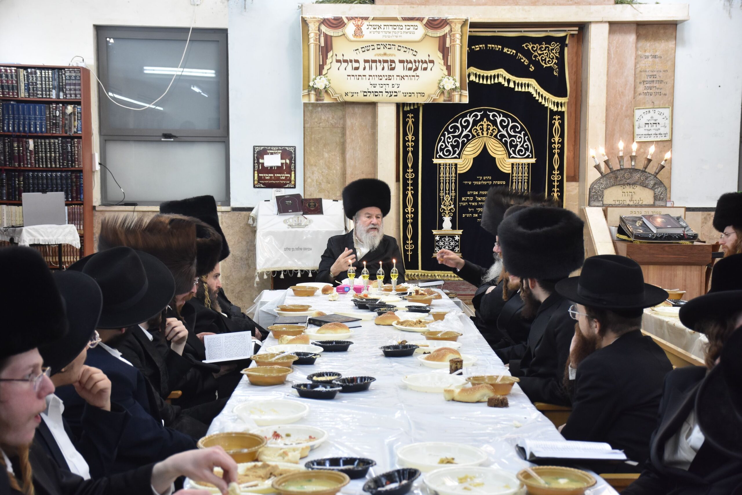 בסעודת מלווה מלכה: באשלג ייסדו כולל ל’פנימיות התורה’ 