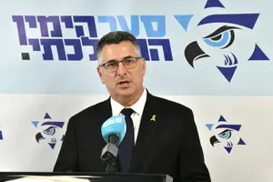 ביקור שר החוץ ההולנדי בישראל בוטל לאחר שהודיע כי הולנד תיישם את צווי המעצר