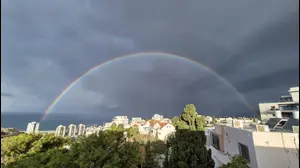 תחזית מזג האוויר: מעונן חלקית בליווי גשם מקומי קל