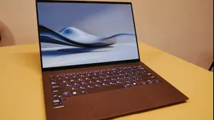 Asus Zenbook: בדקנו מחשב עם מעבד ה-AI של אינטל