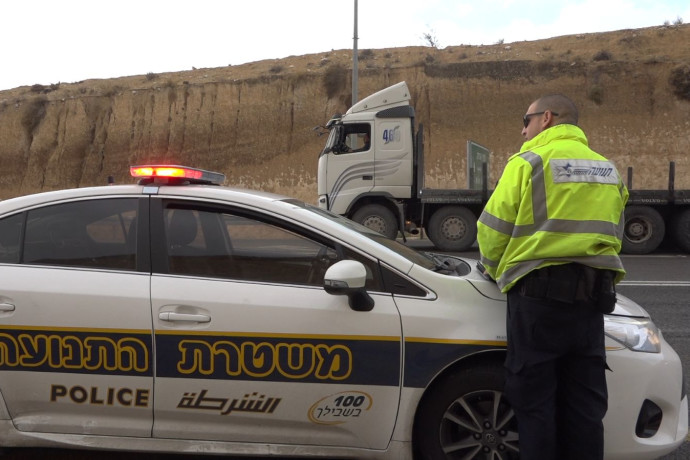 לאחר שהשתולל בכביש: רישיונו של צעיר נשלל והוא יועמד לדין – בזכות תושייתה של אישה