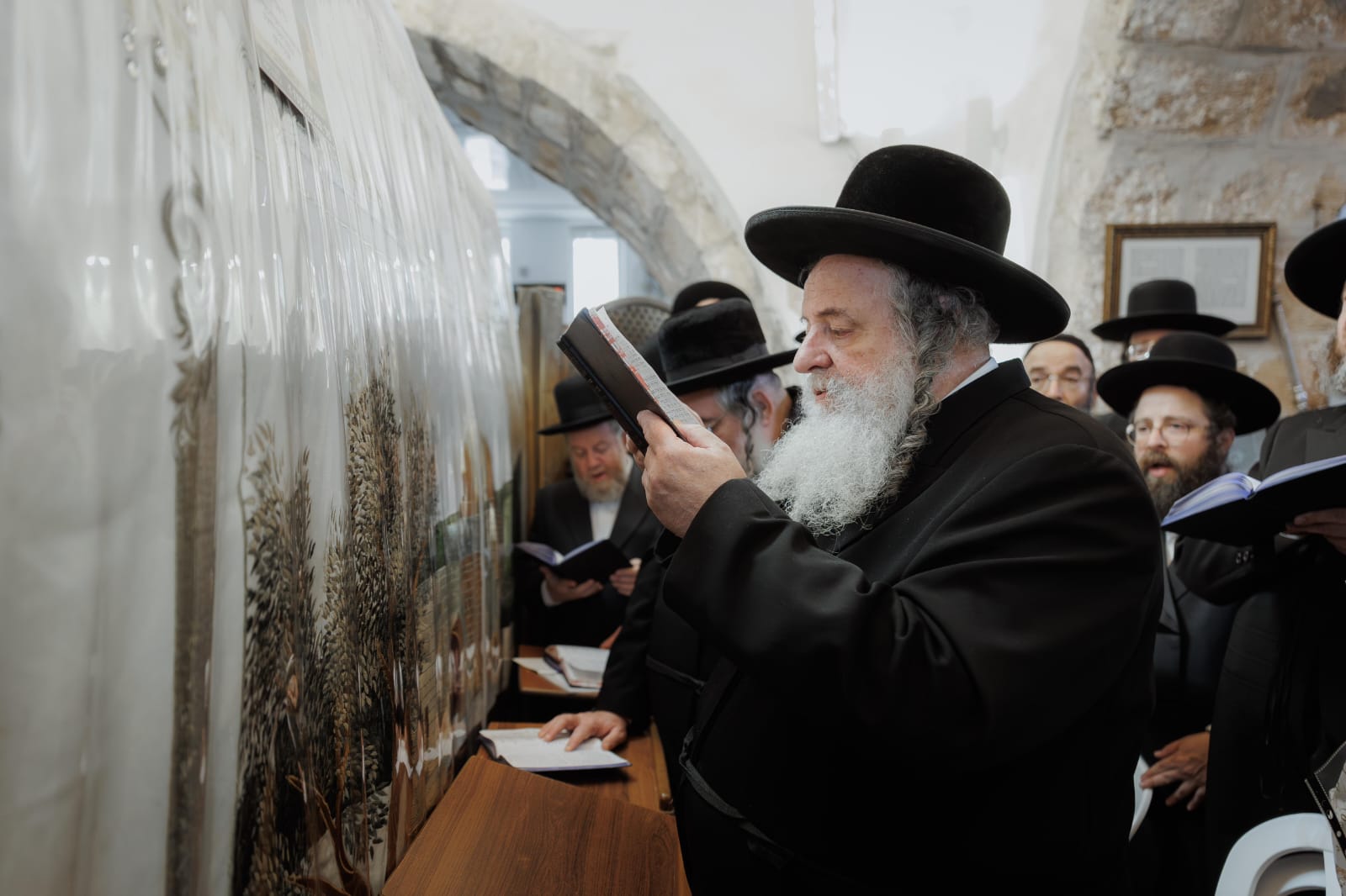 “לאמץ את מידת השתיקה”: בקשתו של רבי שאול מהנגידים 