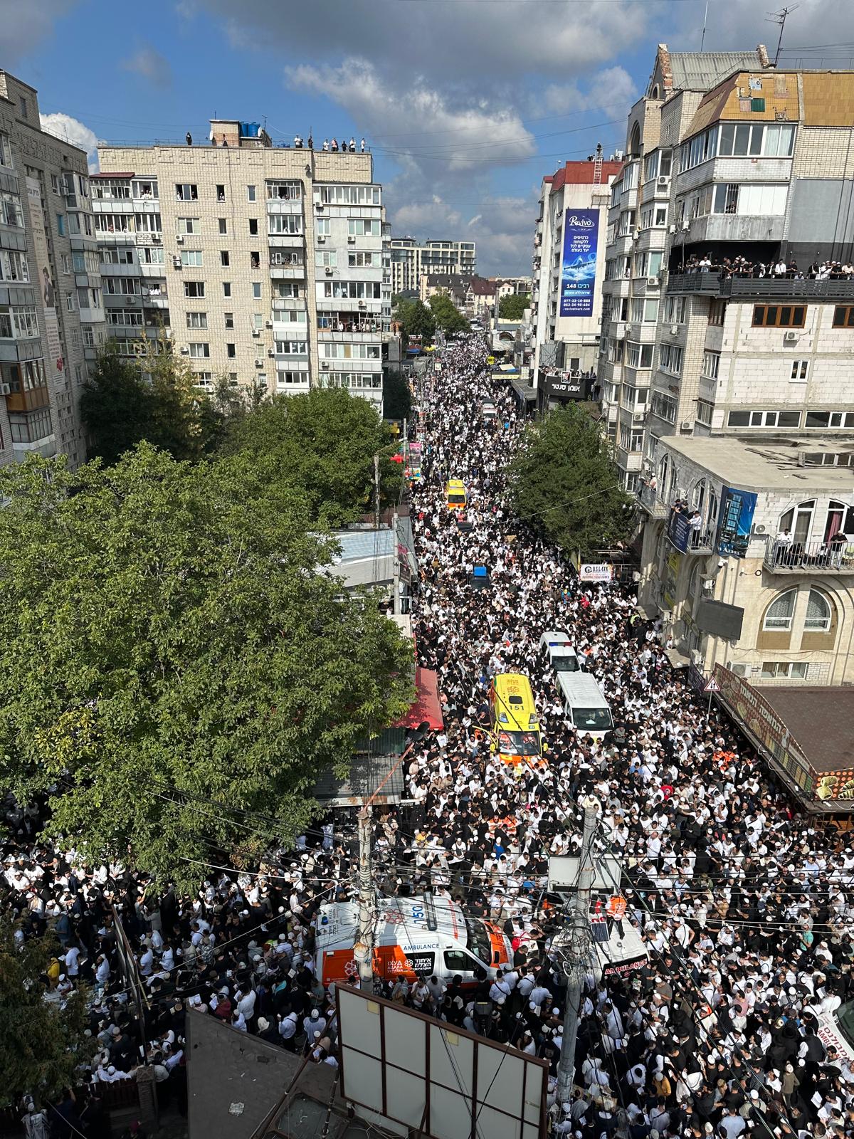 בשורה לטסים לאומן: אוקראינה שוקלת את פתיחת השמיים