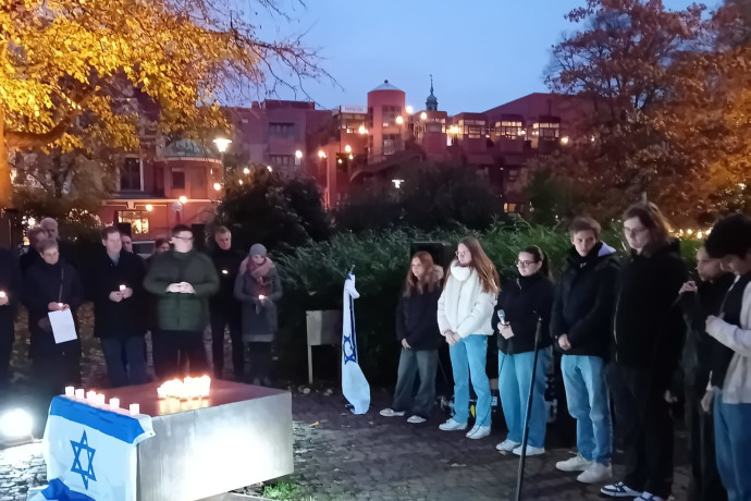 בצל הפוגרום באמסטרדם: רוח גבית מברגיש גלאדבאך שבגרמניה