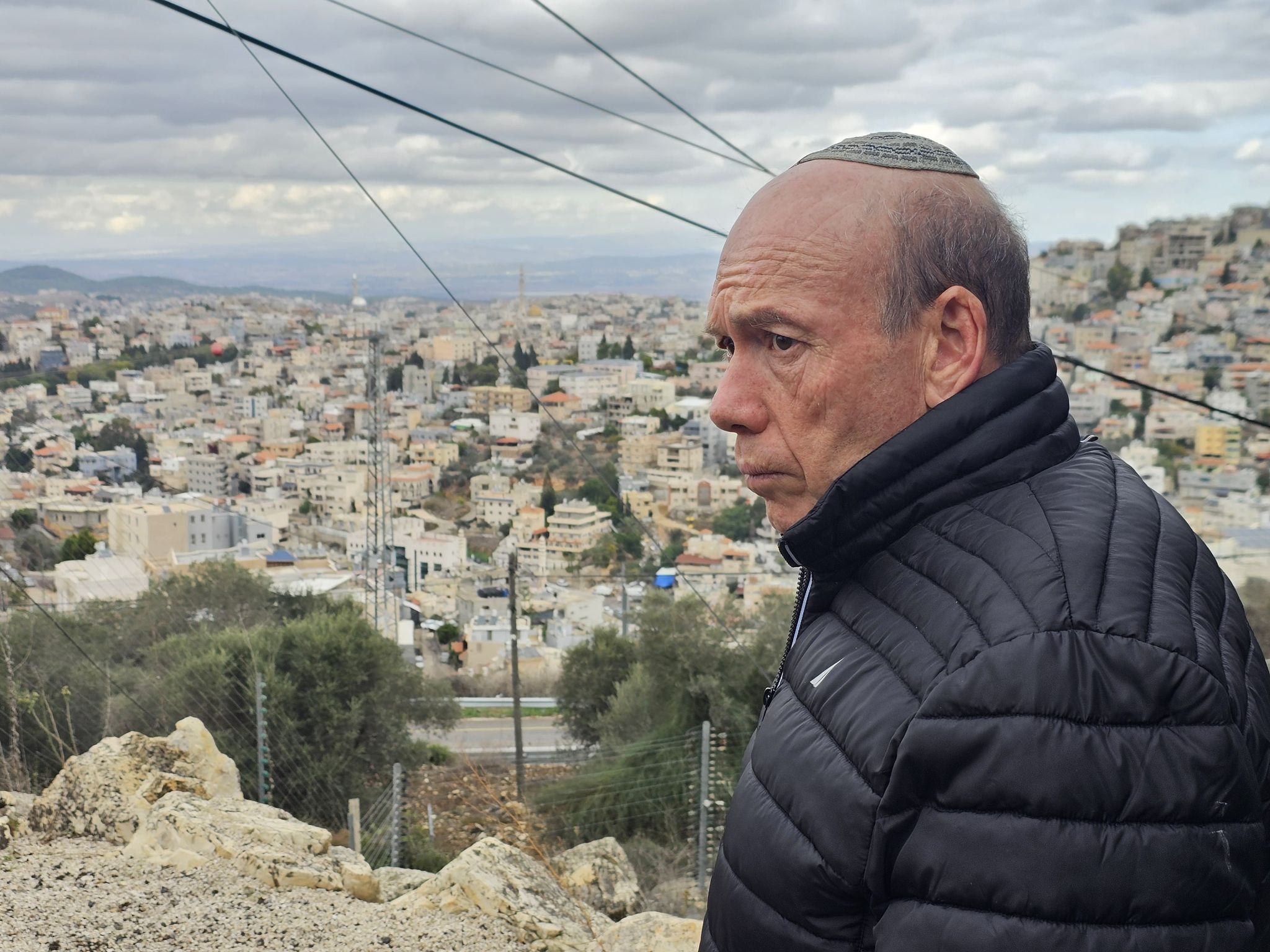 המבקר סייר באיזור עמק חפר; “מוטרד מפערי הביטחון שעלו”