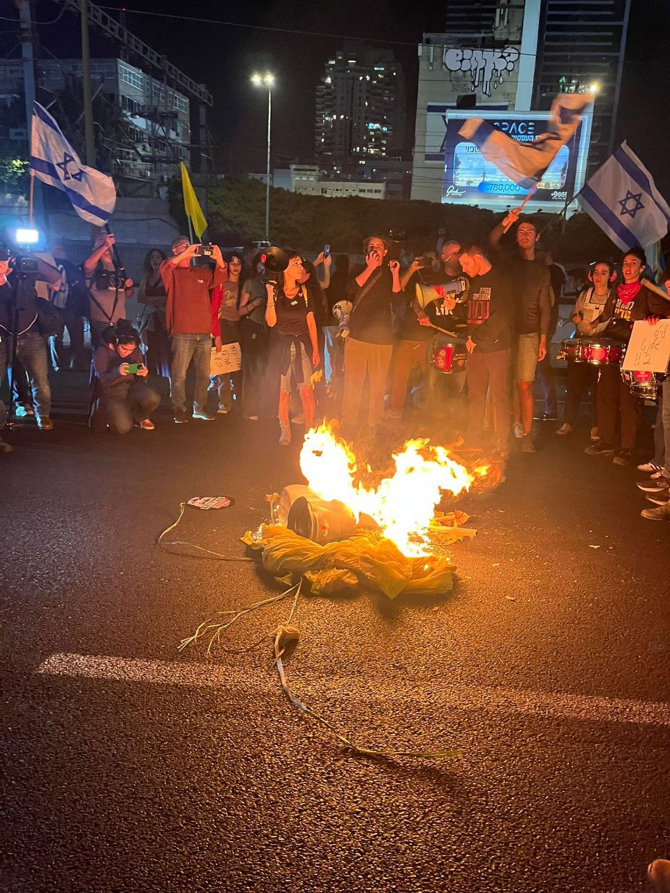 הנה זה בא: חסימות באיילון וברעננה, ליל גלנט השני התחיל