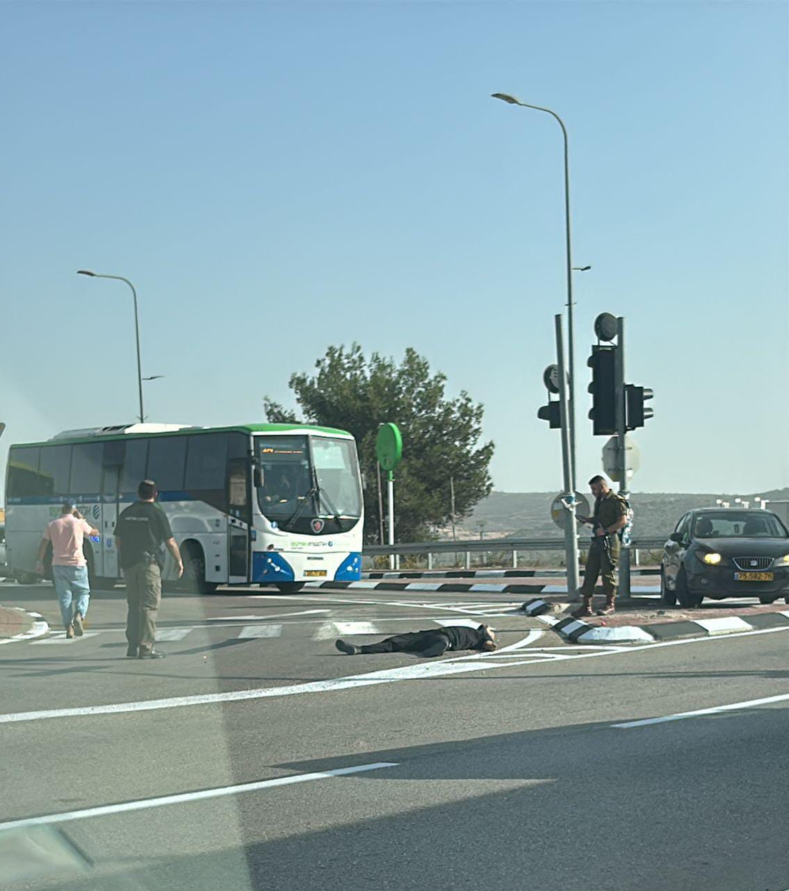 פיגוע משולב בבנימין: מחבל דרס, יצא עם סכין – ונוטרל בזירה