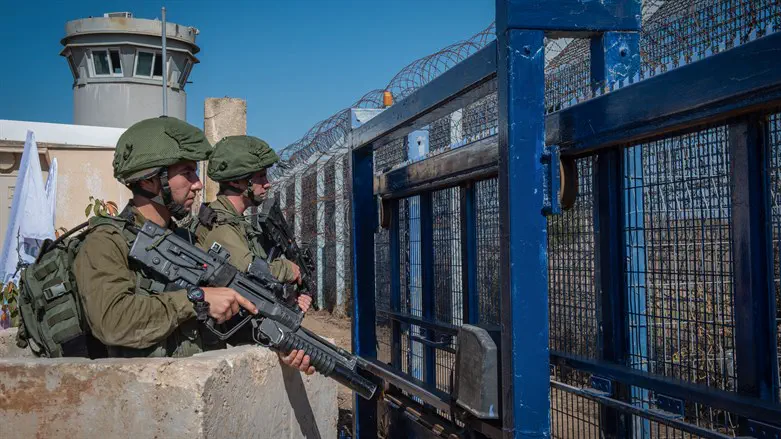 נפילת משטר אסד: צה”ל נכנס לאזור החיץ בגולן