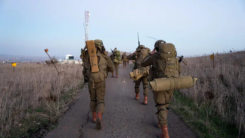 צפו: הצנחנים במוצב הסורי