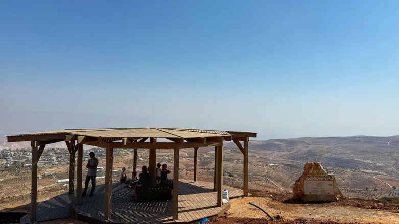 מנציחים: המצפה שנבנה ע”י לוחמי גבעתי לזכר הנופלים