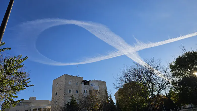 סמל החטופים נצפה בשמי ישראל