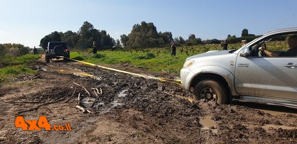 התמודדות עם מכשולי החורף בנהיגת שטח